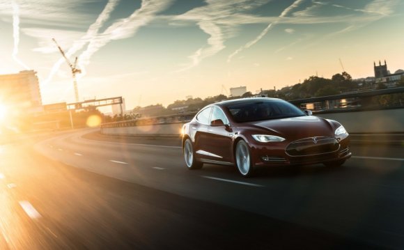 Tesla Model S Road Test