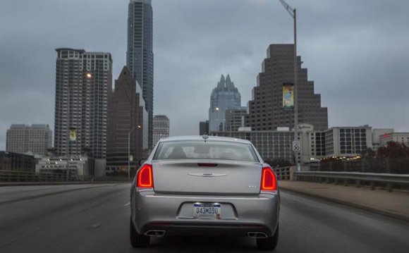 Chrysler 300 road test